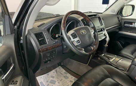 Toyota Land Cruiser 200, 2014 год, 4 999 000 рублей, 10 фотография