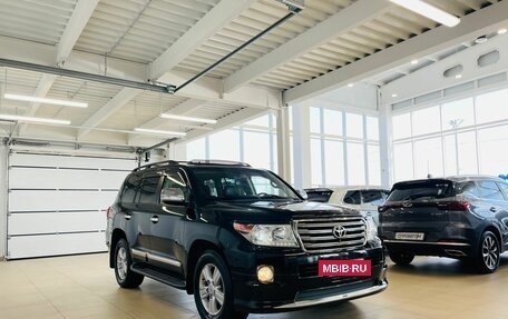 Toyota Land Cruiser 200, 2014 год, 4 999 000 рублей, 8 фотография