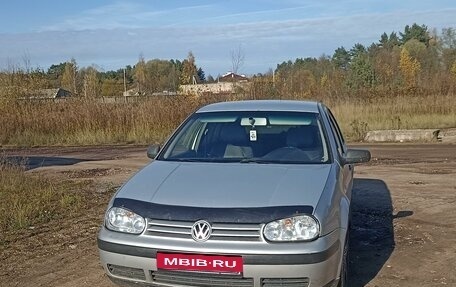 Volkswagen Golf IV, 2000 год, 379 000 рублей, 1 фотография