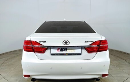 Toyota Camry, 2017 год, 2 422 000 рублей, 6 фотография