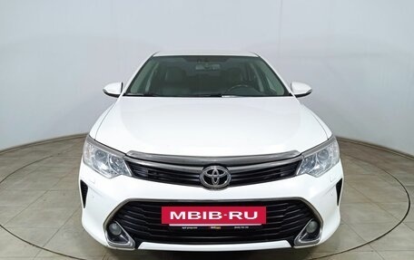 Toyota Camry, 2017 год, 2 422 000 рублей, 2 фотография