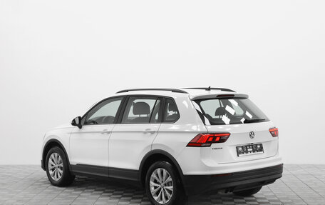 Volkswagen Tiguan II, 2020 год, 2 675 000 рублей, 4 фотография