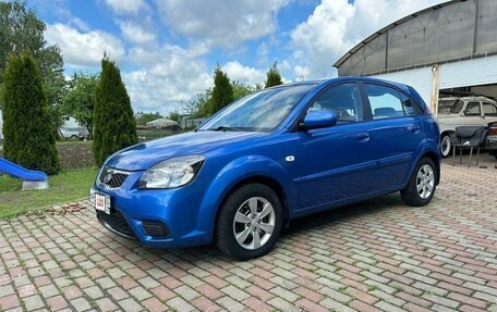 KIA Rio II, 2011 год, 1 100 000 рублей, 2 фотография