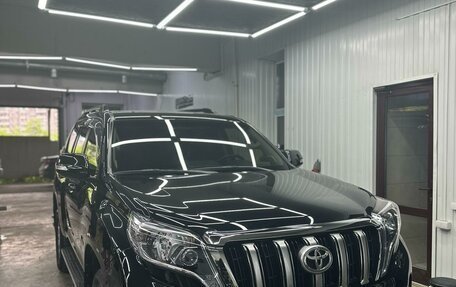 Toyota Land Cruiser Prado 150 рестайлинг 2, 2016 год, 5 200 000 рублей, 14 фотография