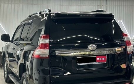 Toyota Land Cruiser Prado 150 рестайлинг 2, 2016 год, 5 200 000 рублей, 19 фотография