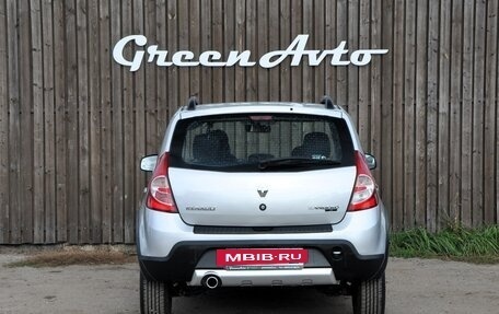 Renault Sandero I, 2013 год, 900 000 рублей, 4 фотография