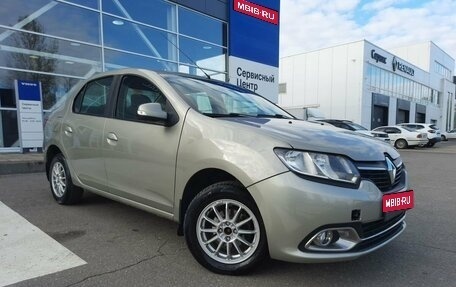 Renault Logan II, 2016 год, 850 000 рублей, 1 фотография