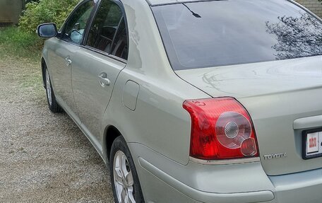 Toyota Avensis III рестайлинг, 2006 год, 900 000 рублей, 8 фотография