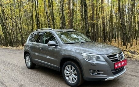 Volkswagen Tiguan I, 2009 год, 1 240 000 рублей, 2 фотография