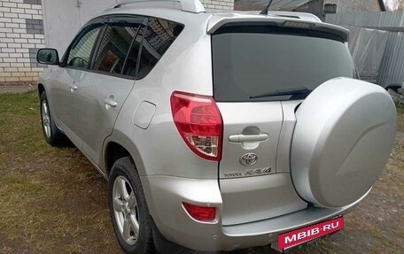 Toyota RAV4, 2006 год, 1 049 000 рублей, 7 фотография