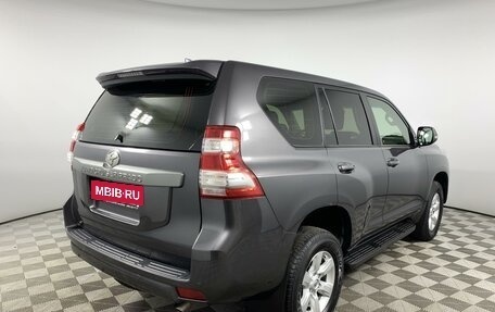 Toyota Land Cruiser Prado 150 рестайлинг 2, 2017 год, 4 500 000 рублей, 5 фотография