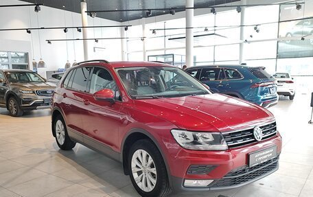 Volkswagen Tiguan II, 2017 год, 2 170 000 рублей, 3 фотография