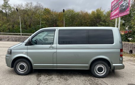 Volkswagen Caravelle T5, 2011 год, 2 150 000 рублей, 1 фотография