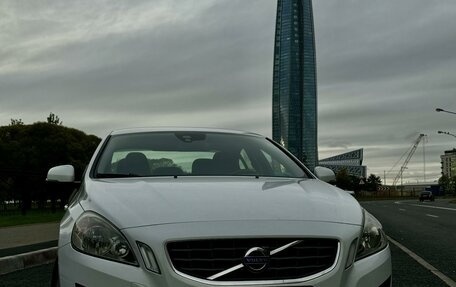 Volvo S60 III, 2011 год, 815 000 рублей, 5 фотография