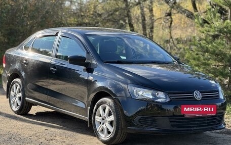 Volkswagen Polo VI (EU Market), 2011 год, 850 000 рублей, 2 фотография