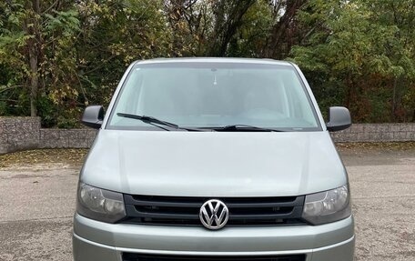 Volkswagen Caravelle T5, 2011 год, 2 150 000 рублей, 7 фотография