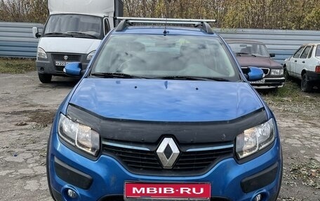 Renault Sandero II рестайлинг, 2014 год, 960 000 рублей, 1 фотография