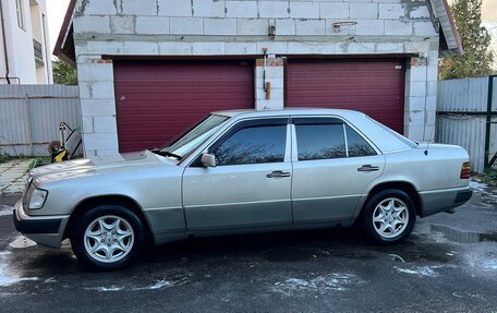 Mercedes-Benz W124, 1990 год, 680 000 рублей, 8 фотография