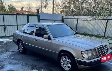 Mercedes-Benz W124, 1990 год, 680 000 рублей, 11 фотография