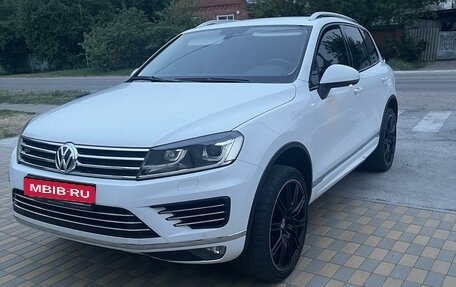 Volkswagen Touareg III, 2016 год, 3 950 000 рублей, 4 фотография