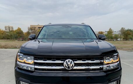 Volkswagen Atlas I, 2018 год, 3 700 000 рублей, 3 фотография