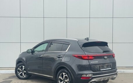 KIA Sportage IV рестайлинг, 2018 год, 2 490 000 рублей, 3 фотография