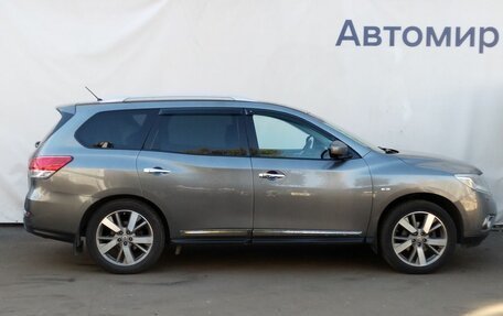 Nissan Pathfinder, 2016 год, 2 115 000 рублей, 4 фотография