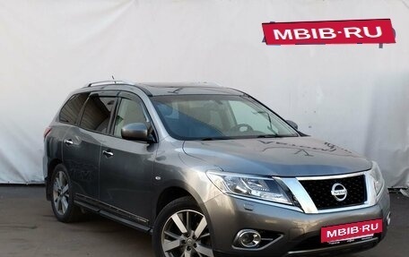 Nissan Pathfinder, 2016 год, 2 115 000 рублей, 3 фотография