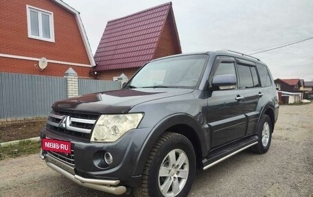 Mitsubishi Pajero IV, 2007 год, 1 665 000 рублей, 2 фотография