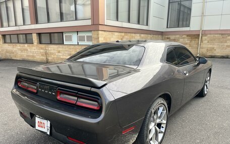 Dodge Challenger III рестайлинг 2, 2020 год, 3 000 000 рублей, 5 фотография