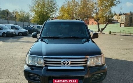 Toyota Land Cruiser 100 рестайлинг 2, 2006 год, 2 590 000 рублей, 1 фотография