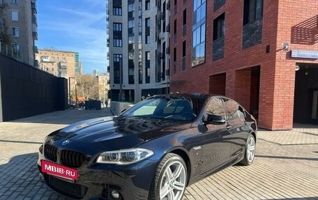 BMW 5 серия, 2014 год, 2 700 000 рублей, 2 фотография