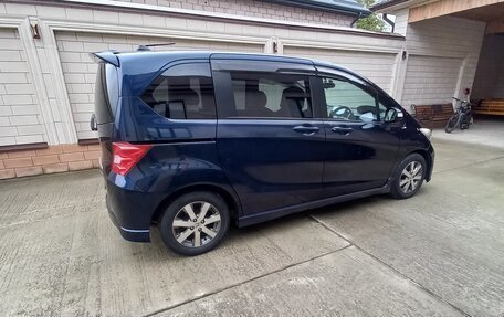 Honda Freed I, 2011 год, 1 100 000 рублей, 6 фотография