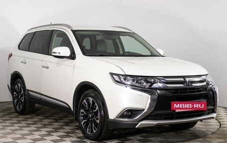 Mitsubishi Outlander III рестайлинг 3, 2016 год, 2 029 000 рублей, 3 фотография