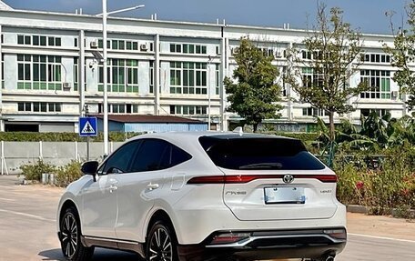 Toyota Venza, 2024 год, 4 130 000 рублей, 4 фотография