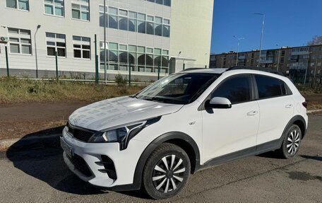 KIA Rio IV, 2021 год, 1 420 000 рублей, 1 фотография