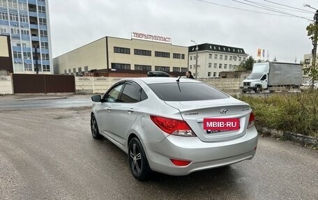 Hyundai Solaris II рестайлинг, 2014 год, 500 000 рублей, 3 фотография