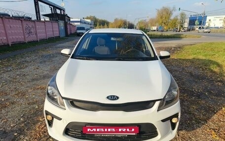 KIA Rio IV, 2019 год, 1 060 000 рублей, 2 фотография