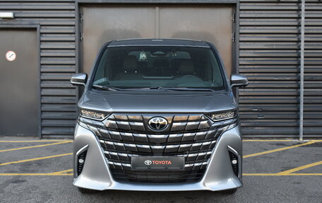 Toyota Alphard, 2024 год, 17 900 000 рублей, 5 фотография