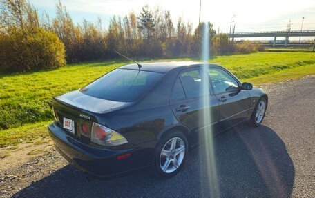 Toyota Altezza, 2001 год, 750 000 рублей, 4 фотография