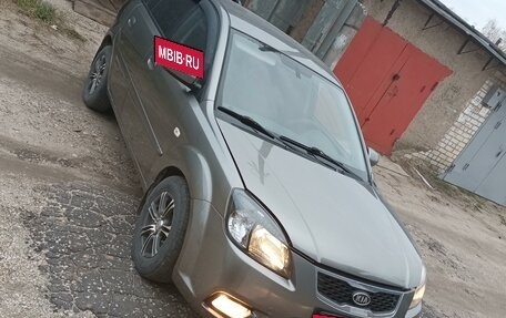 KIA Rio II, 2009 год, 600 000 рублей, 15 фотография