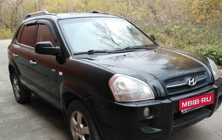 Hyundai Tucson III, 2007 год, 860 000 рублей, 2 фотография