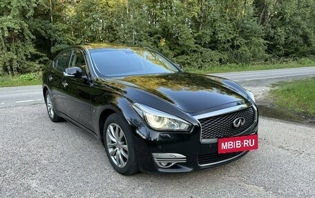 Infiniti Q70 I, 2015 год, 2 550 000 рублей, 2 фотография