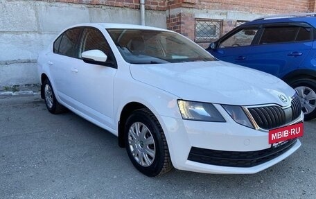 Skoda Octavia, 2017 год, 1 550 000 рублей, 5 фотография