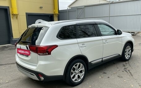 Mitsubishi Outlander III рестайлинг 3, 2020 год, 2 639 000 рублей, 3 фотография