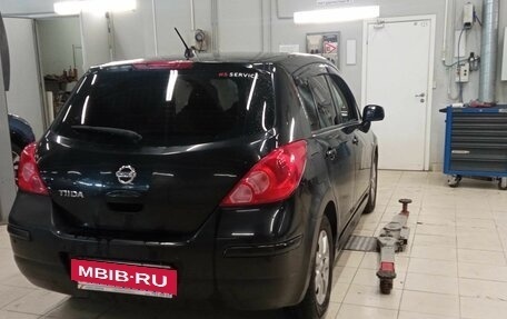 Nissan Tiida, 2011 год, 865 000 рублей, 3 фотография