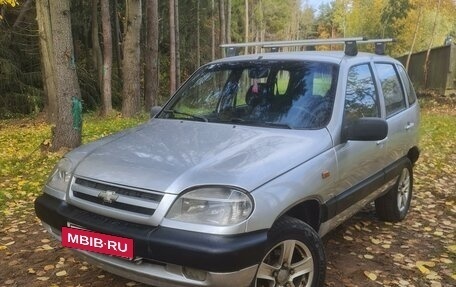 Chevrolet Niva I рестайлинг, 2005 год, 310 000 рублей, 2 фотография