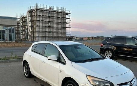 Opel Astra J, 2014 год, 720 000 рублей, 3 фотография