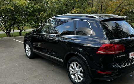 Volkswagen Touareg III, 2011 год, 1 950 000 рублей, 22 фотография