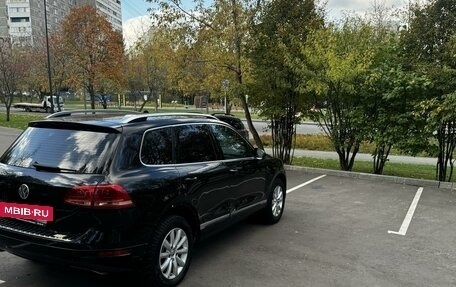 Volkswagen Touareg III, 2011 год, 1 950 000 рублей, 20 фотография